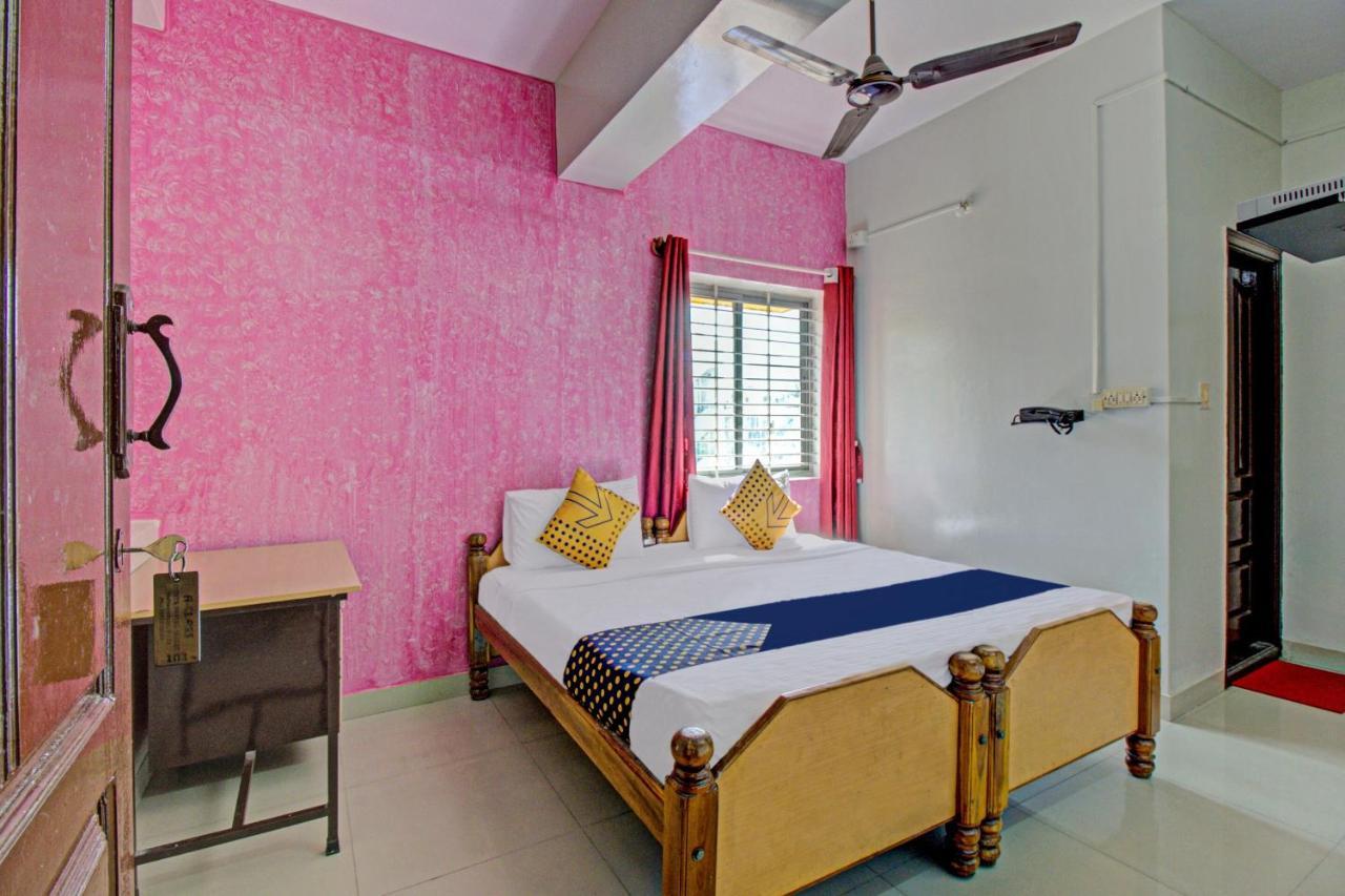 Spot On A Class Suites Near Hare Krishna Hill Bangalore Exterior photo